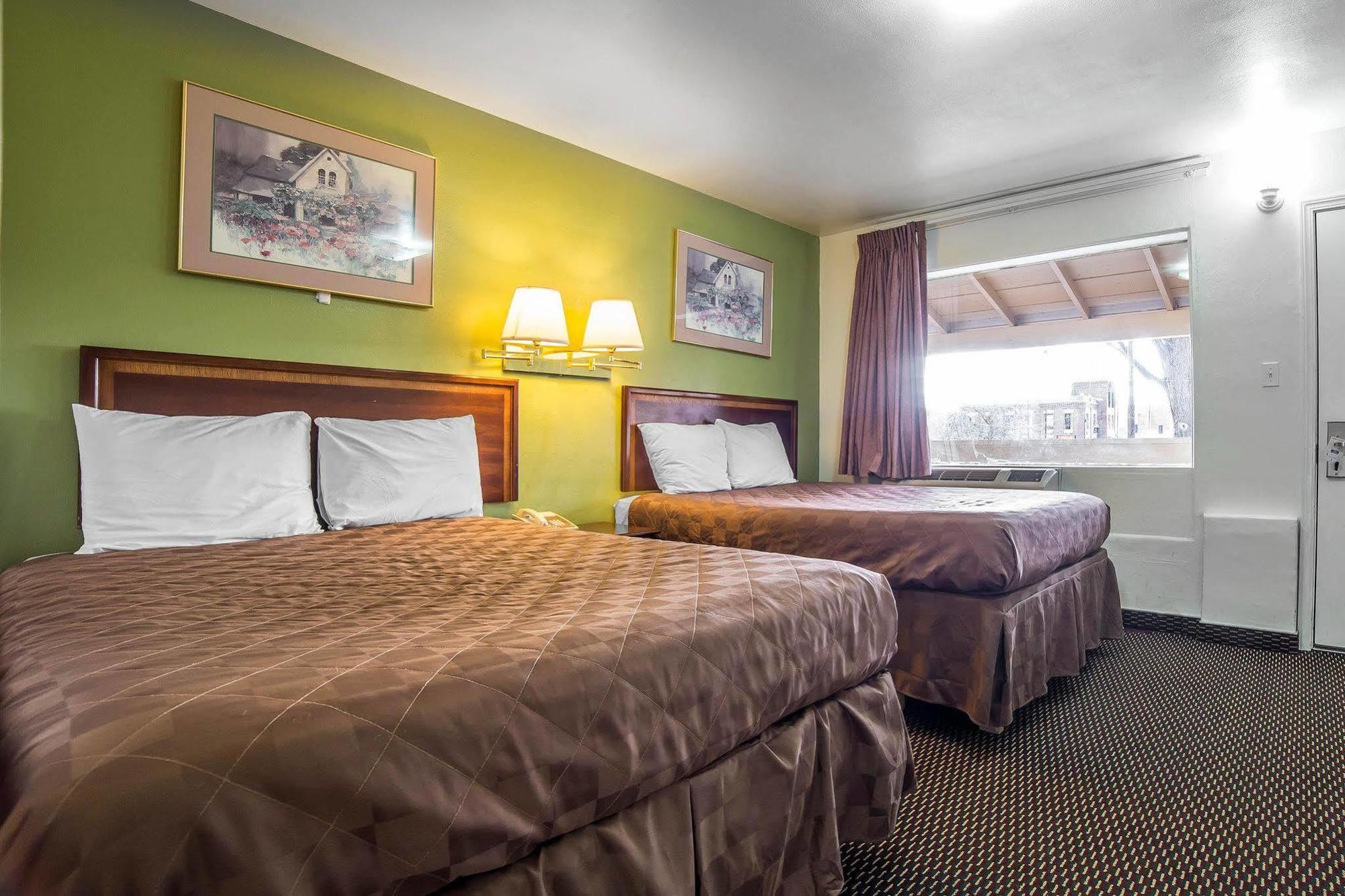Rodeway Inn & Suites Pendleton Ngoại thất bức ảnh