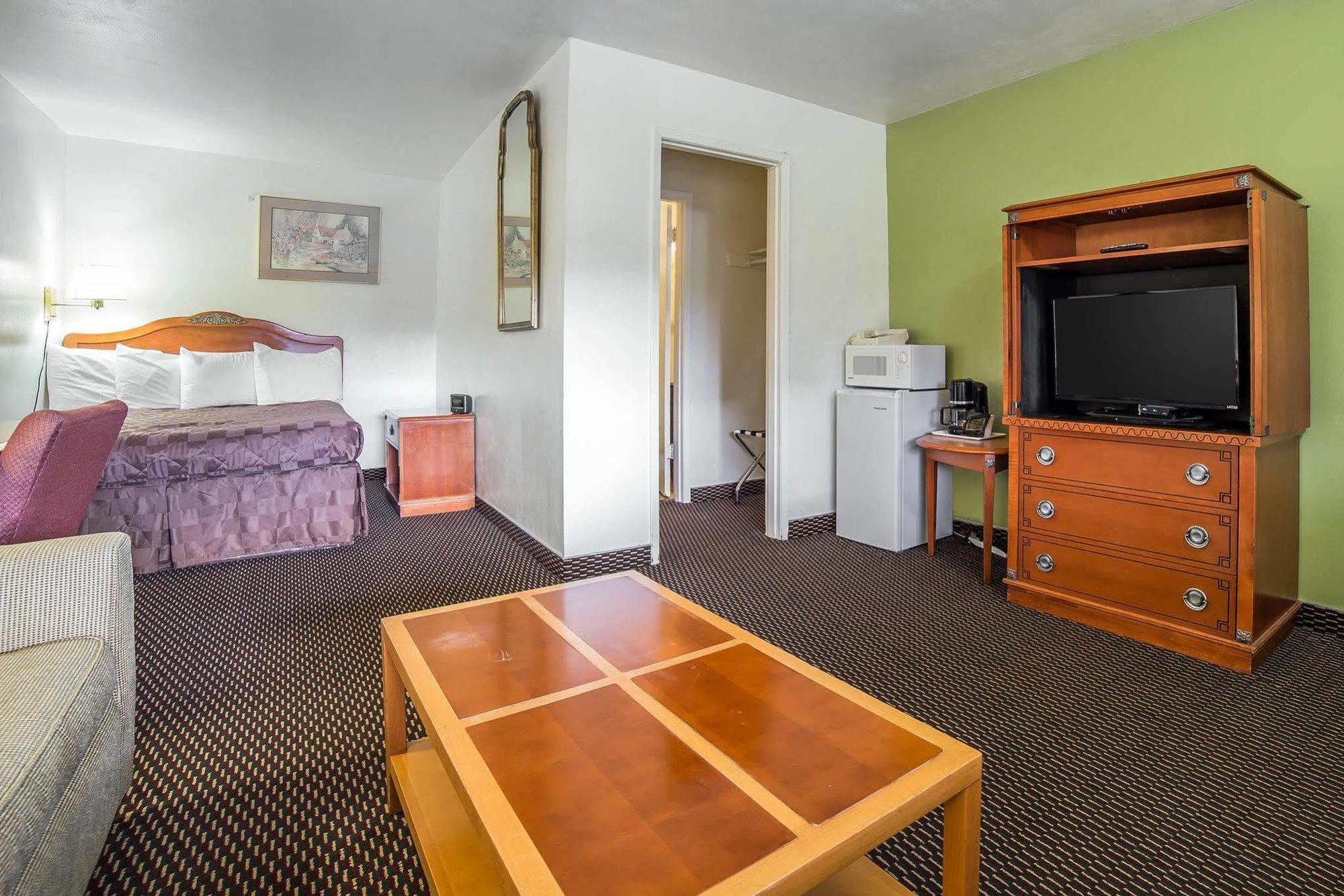 Rodeway Inn & Suites Pendleton Ngoại thất bức ảnh